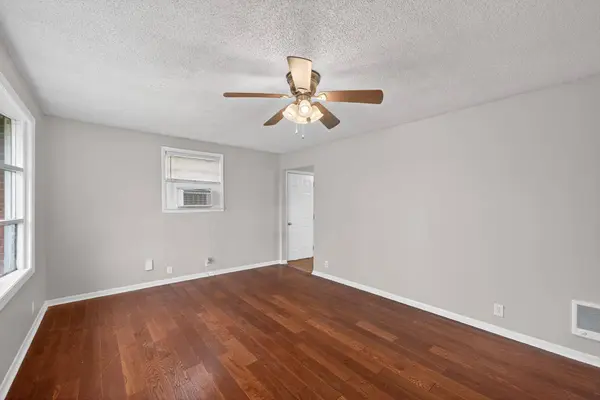 304 Walker St, Clarksville, TN 37042