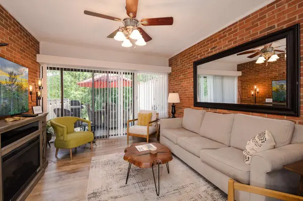 2806 Suncrest Rd #10, Pigeon Forge, TN 37863