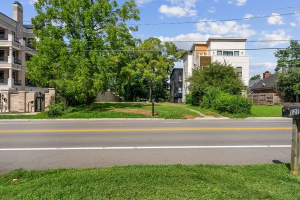 122 Woodmont Blvd