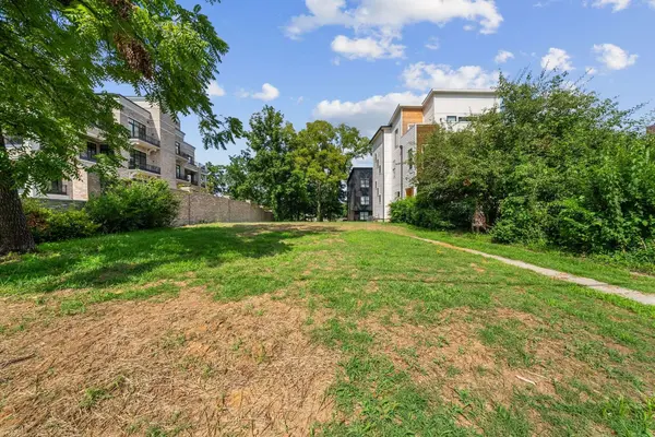122 Woodmont Blvd, Nashville, TN 37205