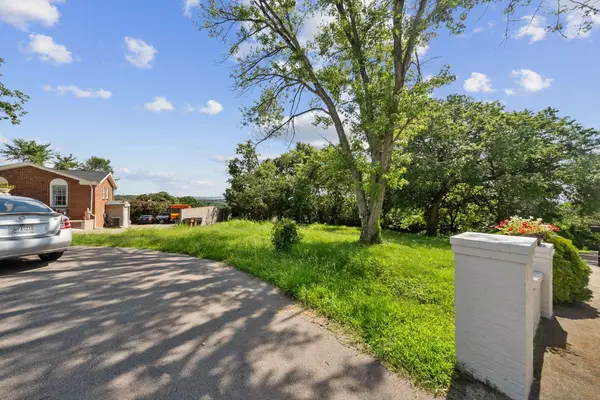 6537 Mercomatic Ct, Nashville, TN 37209