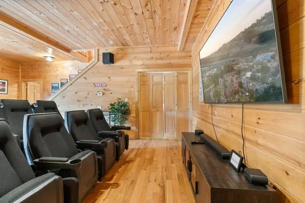 1757 Mountain Shadow Way, Gatlinburg, TN 37738