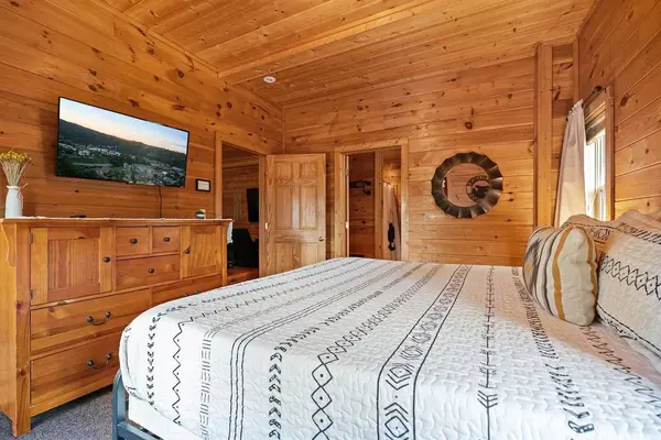 1757 Mountain Shadow Way, Gatlinburg, TN 37738
