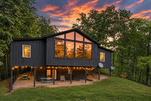2116 Ridgecrest Loop Ln, Sevierville, TN 37876