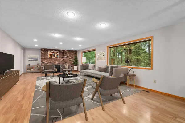 39811 226th Ave SE, Enumclaw, WA 98022-8970