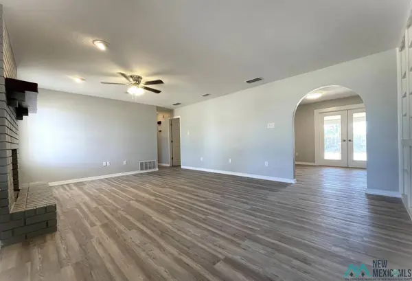 3705 Tom Watson Drive, Clovis, NM 88101