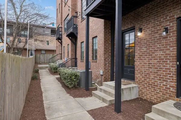 1226 Martin St #2, Nashville, TN 37203-5082