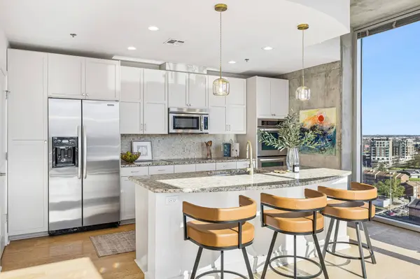 301 Demonbreun St #2016, Nashville, TN 37201