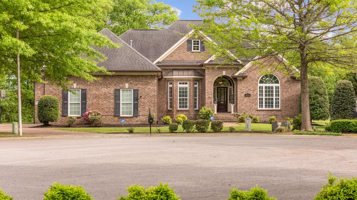 Murfreesboro, TN 37128-5080,2823 Avington Ct