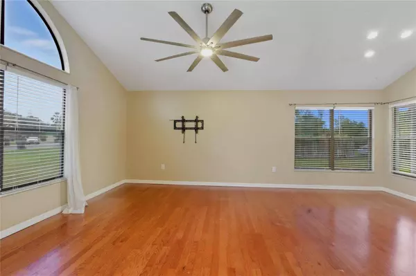 5046 COPPERSTONE CIR, Mulberry, FL 33860