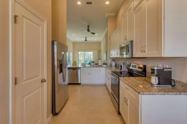 13816 MESSINA LOOP #203, Bradenton, FL 34211