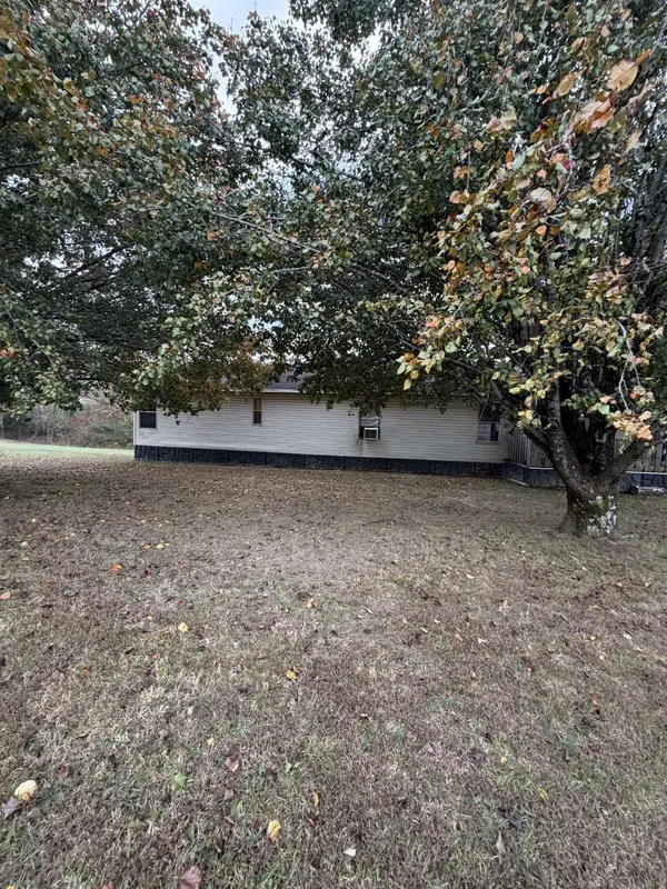 2745 Highway 47 #N, White Bluff, TN 37187