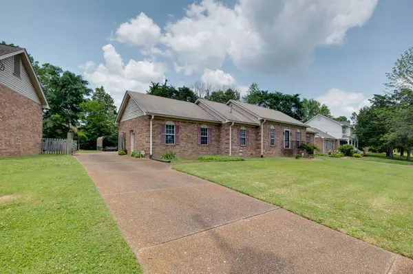 Antioch, TN 37013-1040,3832 Hillshire Dr