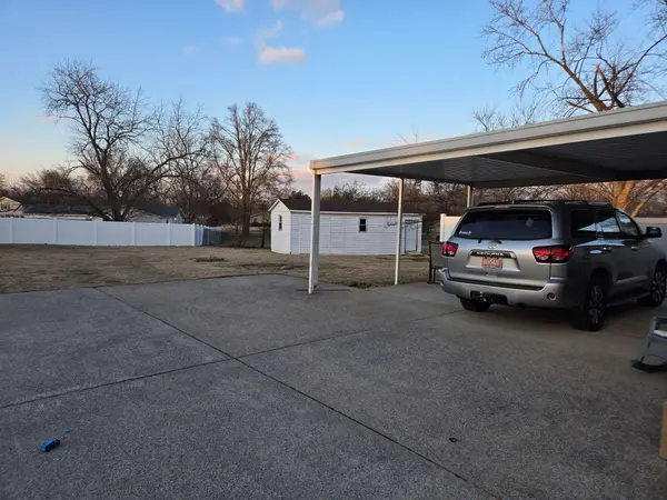 132 Neverbreak Dr, Hendersonville, TN 37075