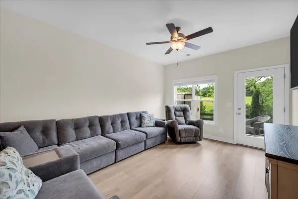 133 Dameron Pvt Dr, Hendersonville, TN 37075