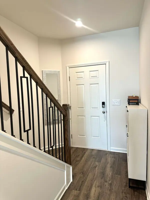 5069 Dayflower Dr, Hermitage, TN 37076