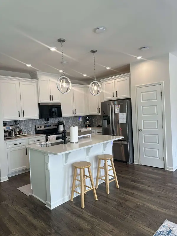 5069 Dayflower Dr, Hermitage, TN 37076
