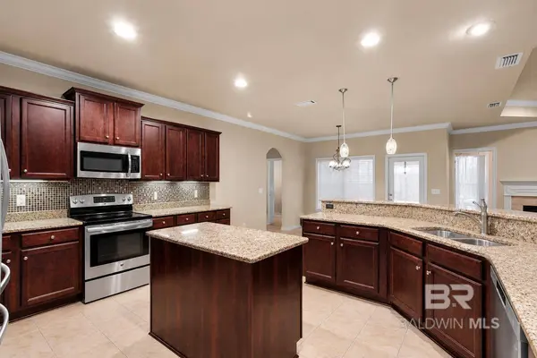 2081 Bourbon Street, Foley, AL 36535