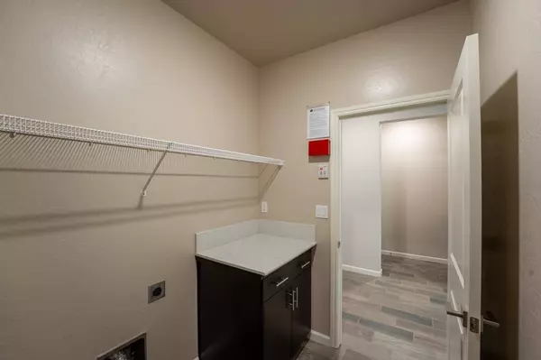 4091 Joaquin AVE, Clovis, CA 93619