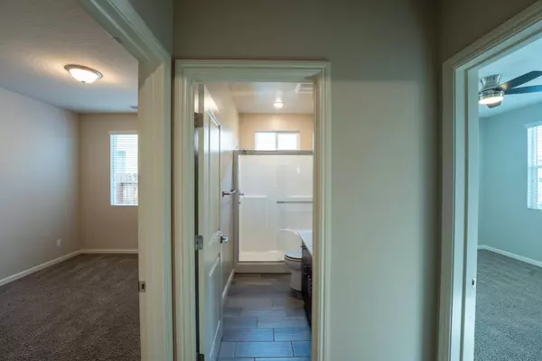 4091 Joaquin AVE, Clovis, CA 93619