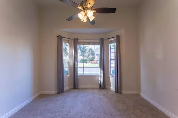 1963 Rialto CT, Clovis, CA 93611