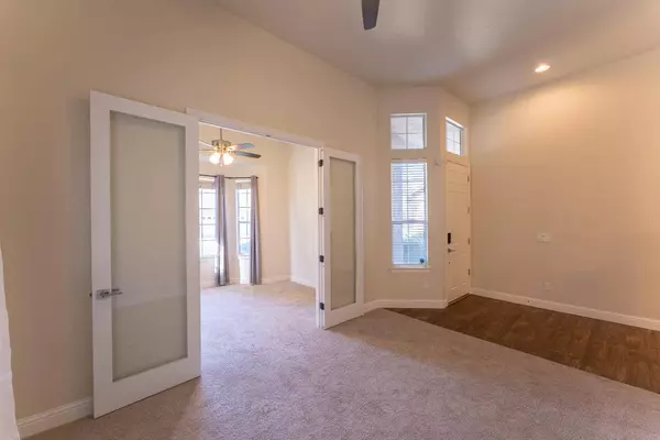 1963 Rialto CT, Clovis, CA 93611