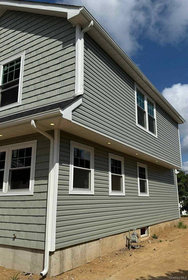 513 Washington AVE, West Hempstead, NY 11552