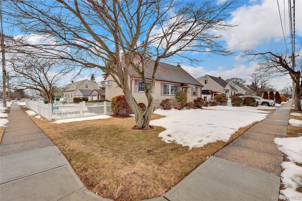 2242 6th ST, East Meadow, NY 11554