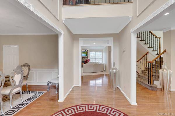 7 Brookline CT, Wading River, NY 11792