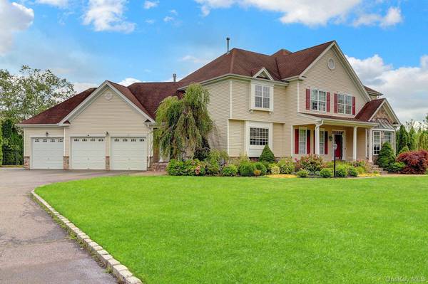 7 Brookline CT, Wading River, NY 11792