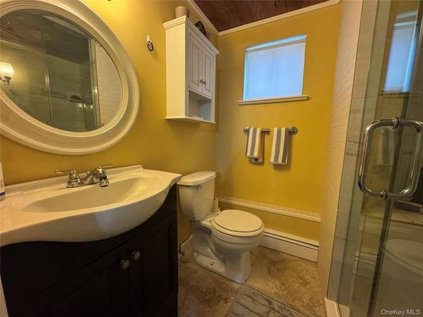 6A James ST, Huntington Station, NY 11746