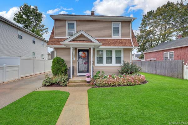 44 Brooks AVE