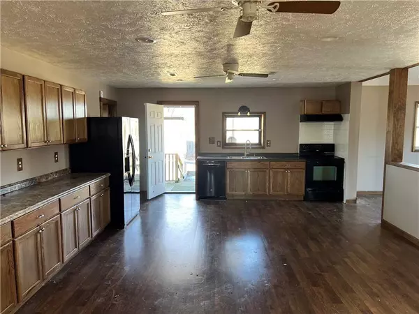 4807 Garvers Ferry Rd, Allegheny Twp - Wml, PA 15068