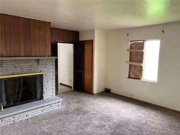 505 Monongahela Ave, Glassport, PA 15045