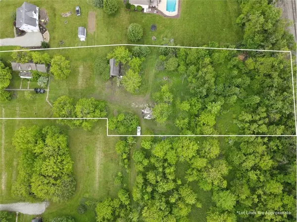 273 S Greengate Rd, Hempfield Twp - Wml, PA 15601