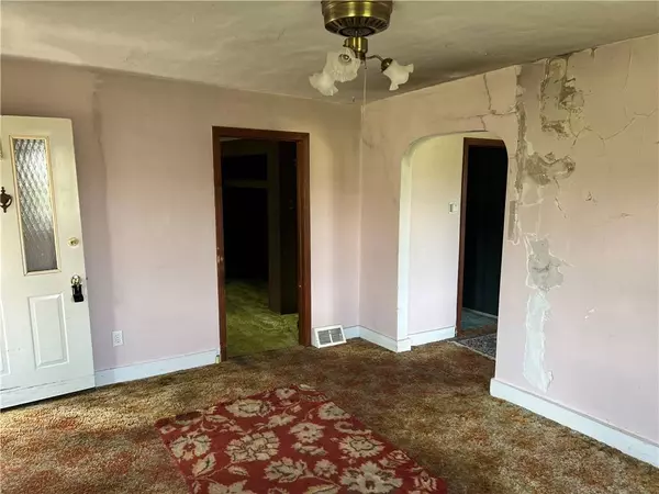 906 Allegheny Ave, Plum Boro, PA 15068