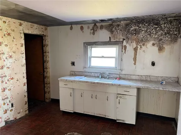 906 Allegheny Ave, Plum Boro, PA 15068