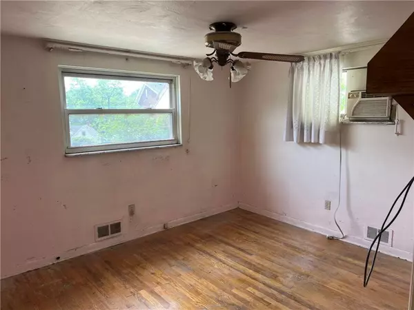 567 Peter St, Verona, PA 15147