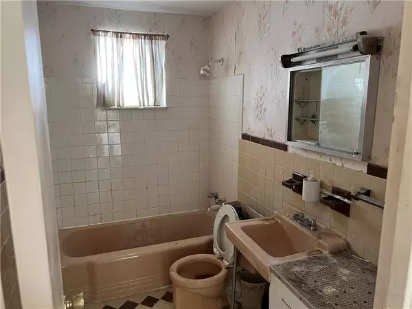 567 Peter St, Verona, PA 15147