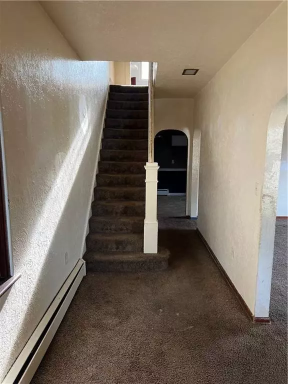 515 Lowry Ave, Jeannette, PA 15644