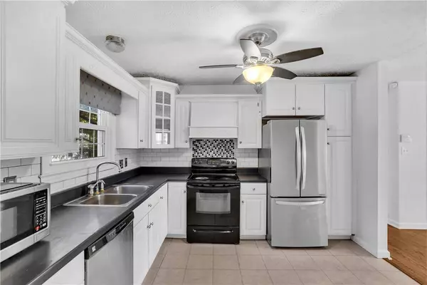 315 Alpine Village Dr, Monroeville, PA 15146