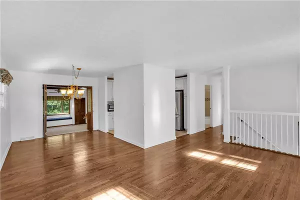 315 Alpine Village Dr, Monroeville, PA 15146