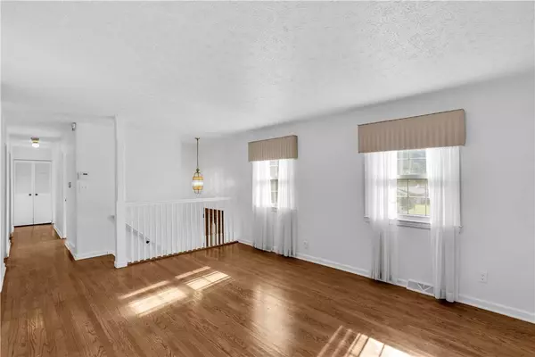 315 Alpine Village Dr, Monroeville, PA 15146