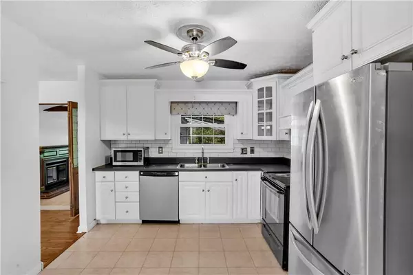 315 Alpine Village Dr, Monroeville, PA 15146