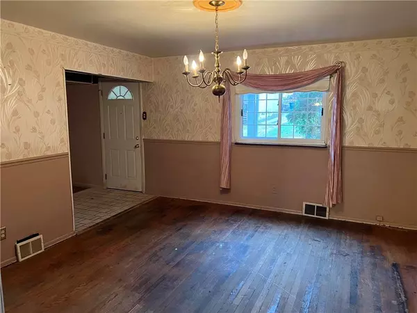 2618 Reiter Rd, Penn Hills, PA 15235