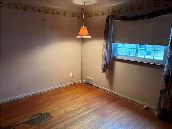 2618 Reiter Rd, Penn Hills, PA 15235