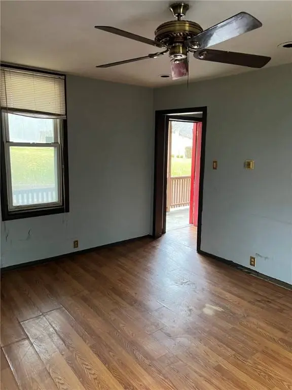 240 Penn Adamsburg Rd, Hempfield Twp, PA 15675