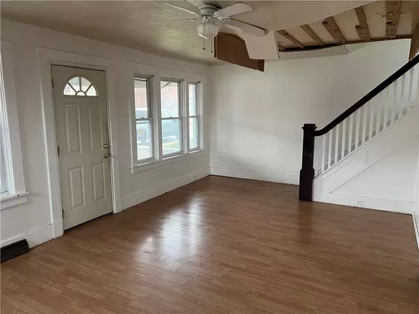 536 Patton Ave, Jeannette, PA 15644