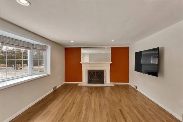 420 Center Church Rd, Canonsburg, PA 15317