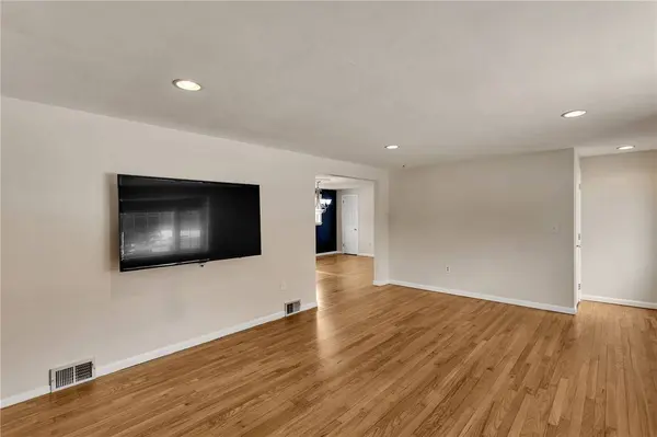 420 Center Church Rd, Canonsburg, PA 15317